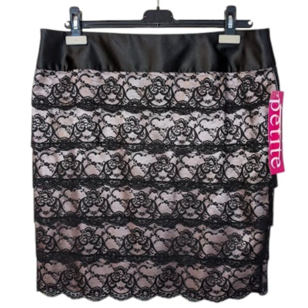 NWT Dalia Collection Lace Skirt Size 12P.